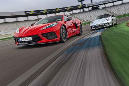 Chevrolet Corvette Stingray, Porsche 911 GT3 Touring Chevrolet Corvette Stingray, Porsche 911 GT3 Touring