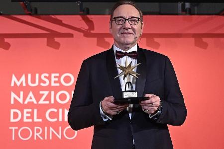 Preis für Lebenswerk: Kevin Spacey dankt für die Preis für Lebenswerk: Kevin Spacey dankt für die