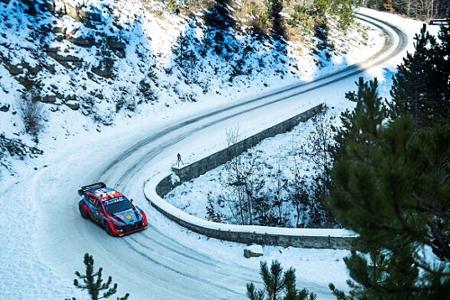 Rallye-WM weiterhin live bei ServusTV Deutschland Rallye-WM weiterhin live bei ServusTV Deutschland