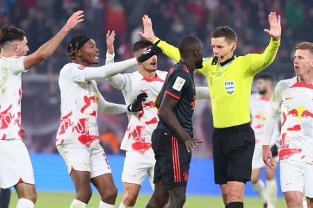 Schiri-Diskussionen nach Bayern-Remis: Schiri-Diskussionen nach Bayern-Remis: