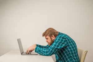 Rückenschmerzen: So sitzen Sie besser