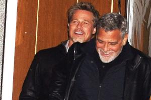 George Clooney und Brad Pitt voller Freude am Set von "Wolves"