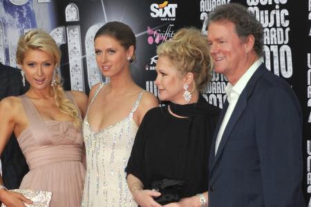 Paris Hilton ist Mama: Familie der Hotelerbin freut sich Paris Hilton ist Mama: Familie der Hotelerbin freut sich