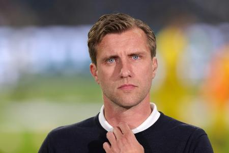 Krösche verteidigt Eintrachts-Fans gegen Hoeneß-Kritik Krösche verteidigt Eintrachts-Fans gegen Hoeneß-Kritik