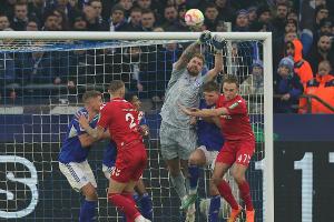 Schalke läuft im Abstiegskampf weiter hinterher