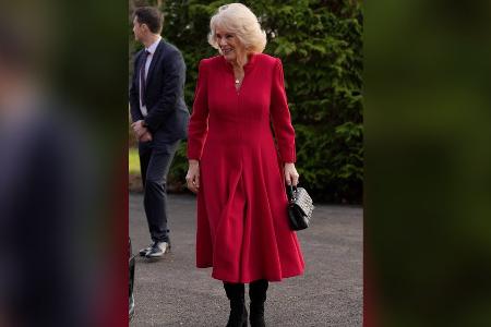 Jetzt auch Queen Consort Camilla: Die Royals setzen auf Rot Jetzt auch Queen Consort Camilla: Die Royals setzen auf Rot