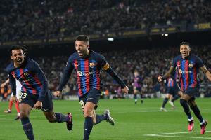 Barcelona nutzt Patzer von Real