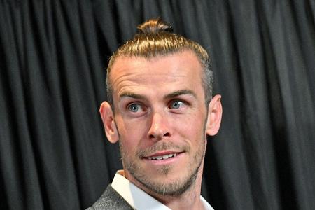 Bale gibt in Pebble Beach seine Golf-Premiere: 