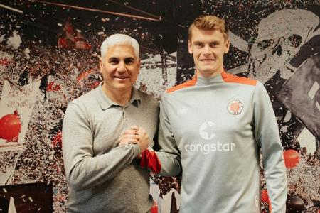 St. Pauli verlängert frühzeitig mit Defensivmann Smith St. Pauli verlängert frühzeitig mit Defensivmann Smith