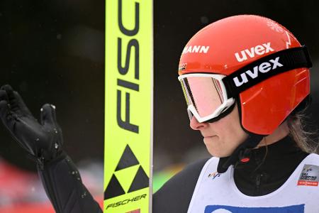 Skispringen: Althaus Vierte in Hinzenbach - Pinkelnig siegt Skispringen: Althaus Vierte in Hinzenbach - Pinkelnig siegt