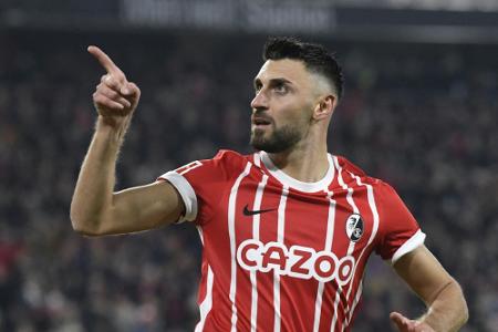 Grifo bleibt eiskalt: Freiburg gewinnt Derby gegen Stuttgart Grifo bleibt eiskalt: Freiburg gewinnt Derby gegen Stuttgart
