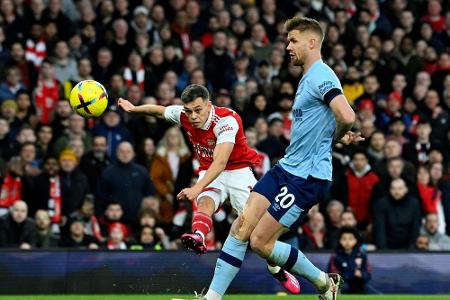 Nur 1:1, aber Arsenal baut Führung aus Nur 1:1, aber Arsenal baut Führung aus