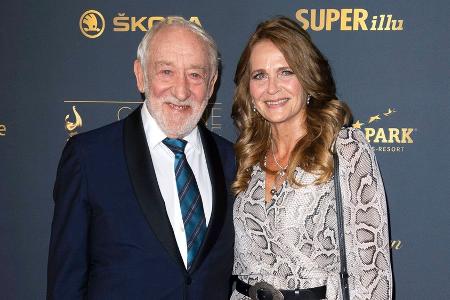 Dieter Hallervorden: Der Pool und seine Ehefrau halten ihn fit Dieter Hallervorden: Der Pool und seine Ehefrau halten ihn fit