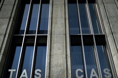 CAS hebt FIFA-Sperre gegen Jean-Bart auf CAS hebt FIFA-Sperre gegen Jean-Bart auf