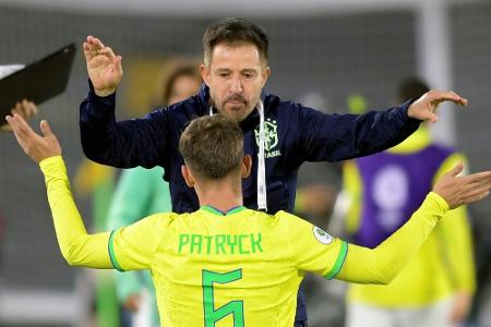 Ex-Bundesligaprofi Menezes brasilianischer Interimstrainer Ex-Bundesligaprofi Menezes brasilianischer Interimstrainer