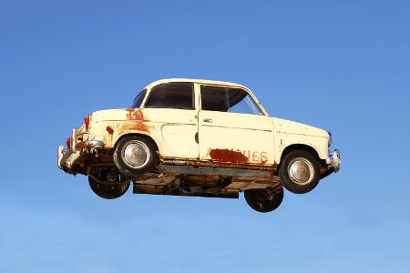 Wie Sie Flugrost am Auto leicht entfernen können Wie Sie Flugrost am Auto leicht entfernen können