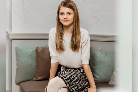 Prinzessin Estelle wird elf: Palast veröffentlicht elegantes Porträt Prinzessin Estelle wird elf: Palast veröffentlicht elegantes Porträt