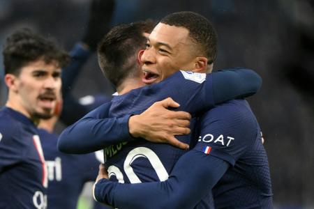 Mbappe und Messi entscheiden Spitzenspiel Mbappe und Messi entscheiden Spitzenspiel