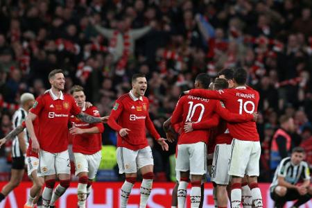 Bei Karius-Comeback: Ten Hag holt ersten Titel mit ManUnited Bei Karius-Comeback: Ten Hag holt ersten Titel mit ManUnited