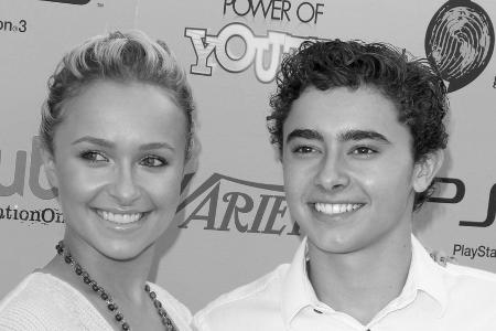 Bruder von Hayden Panettiere wurde nur 28: Das war die Todesursache Bruder von Hayden Panettiere wurde nur 28: Das war die Todesursache
