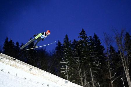 Skispringen: Althaus gewinnt Qualifikation - Rupprecht raus Skispringen: Althaus gewinnt Qualifikation - Rupprecht raus