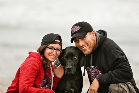 Mike, Juli und ihr Hund Pan