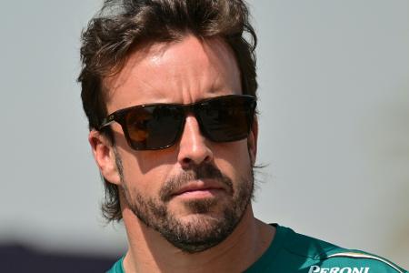 Aston-Martin-Pilot Alonso auch im dritten Training vorn Aston-Martin-Pilot Alonso auch im dritten Training vorn