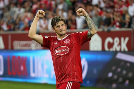 Fortuna müht sich in Regensburg zum Sieg Fortuna müht sich in Regensburg zum Sieg