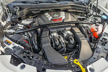 Alfa Romeo Stelvio Quadrofolglio, Motorraum