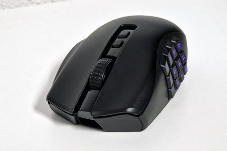 Das Design ähnelt dem des Vorgängers und ist vor allem für Gamer geeignet, die im Palm-Grip-Style spielen.