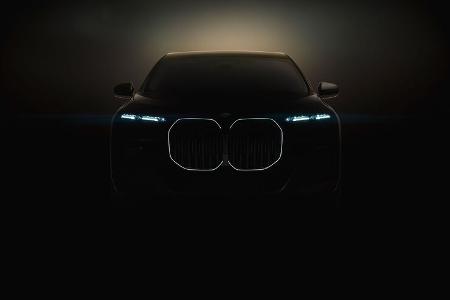 BMW i7