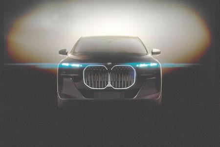 BMW i7