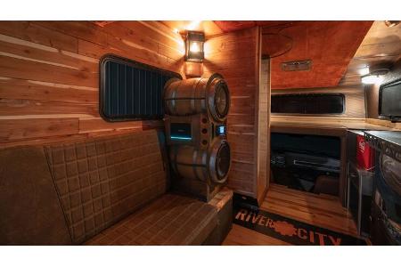 Chevrolet Pickup-Camper Brown Sugar