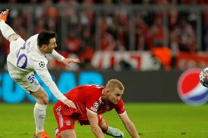 "Lastwagen Schweizer Schokolade" für Bayern-Held de Ligt