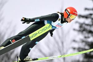 Skispringerin Freitag verpasst ersten Sieg knapp