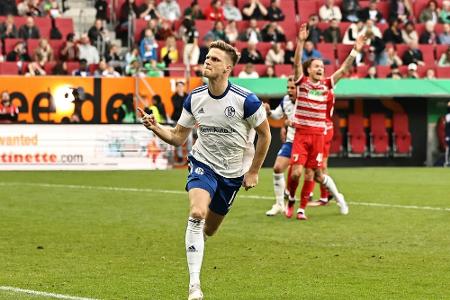 In Überzahl: Bülter rettet Schalke noch einen Punkt In Überzahl: Bülter rettet Schalke noch einen Punkt