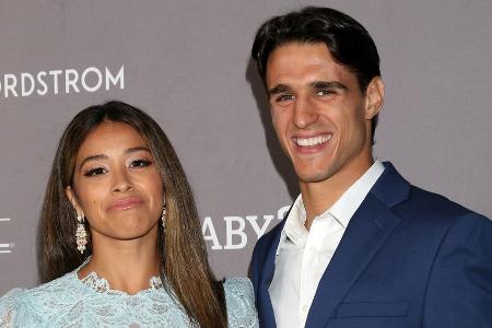 Schauspielerin Gina Rodriguez ist zum ersten Mal Mutter geworden Schauspielerin Gina Rodriguez ist zum ersten Mal Mutter geworden
