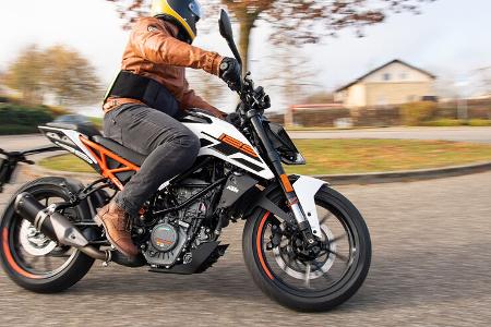 Motorrad Moped Führerschein Fahrschule 125er