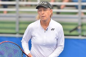 Martina Navratilova hat den Krebs besiegt
