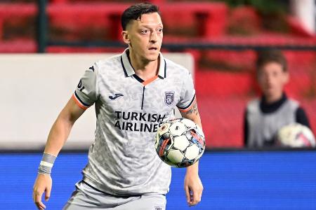 Mesut Özil beendet Karriere: Mesut Özil beendet Karriere:
