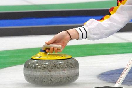 Curling-WM: Zwei Siege für deutsche Frauen Curling-WM: Zwei Siege für deutsche Frauen