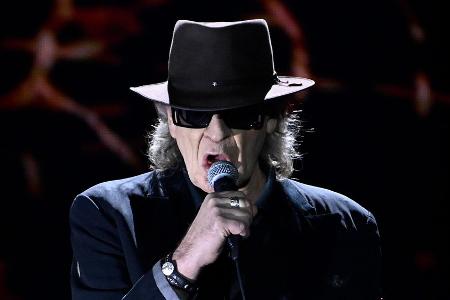 Udo Lindenberg trauert um seine Gitarristin Carola Kretschmer Udo Lindenberg trauert um seine Gitarristin Carola Kretschmer