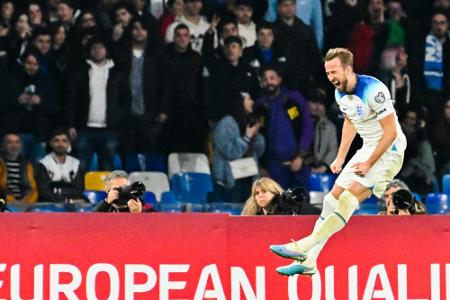 Dank Rekordtorschütze Kane: England siegt in Neapel