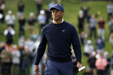 Woods mit erfolgreichem Comeback - Fans feiern Superstar