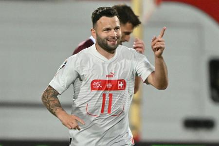 Schweizer Kantersieg: Ex-Wolfsburger Steffen mit Hattrick Schweizer Kantersieg: Ex-Wolfsburger Steffen mit Hattrick