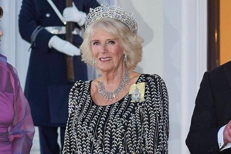 Staatsbankett: Camilla würdigt mit Schmuck Queen Elizabeth II. Staatsbankett: Camilla würdigt mit Schmuck Queen Elizabeth II.