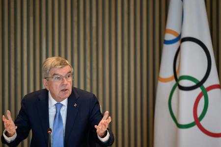 Bach wehrt sich: Regierungskritik 