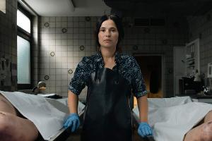 "Bestatterin": Anna Fischers interessante These zum Lokalkrimi-Hype