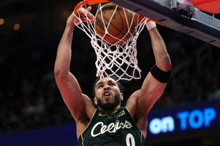 NBA: Celtics überrollen Milwaukee im Topspiel NBA: Celtics überrollen Milwaukee im Topspiel