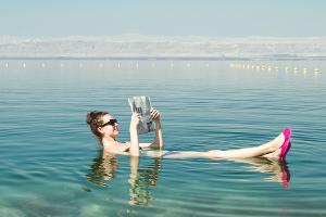 Baden im Toten Meer: Regeln beachten, sonst droht Lebensgefahr!